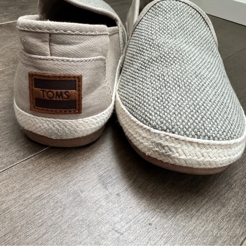 TOMS* Canvas Slip-on - Picture 3 of 5